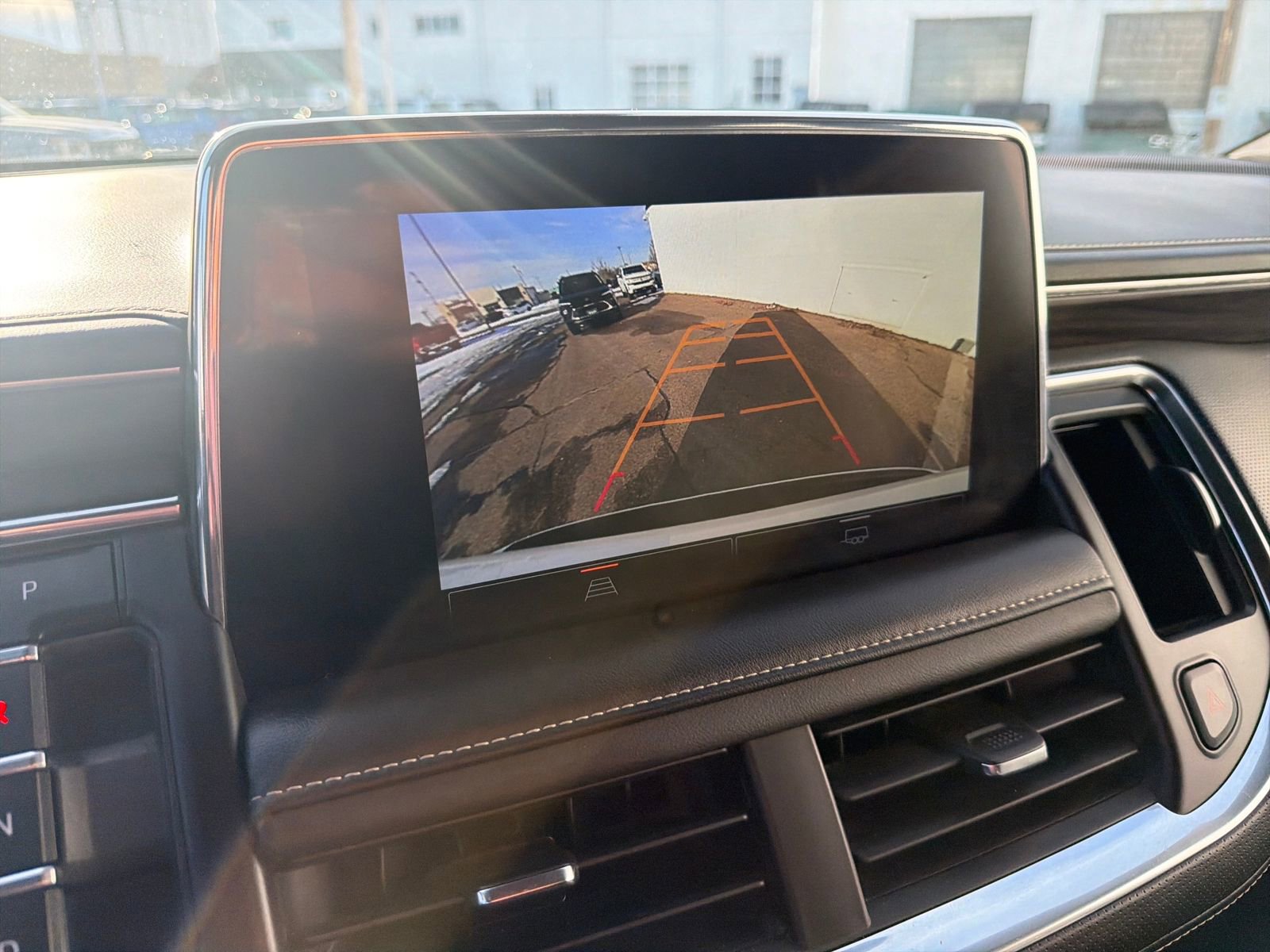 Used 2024 GMC Yukon SLT image 21