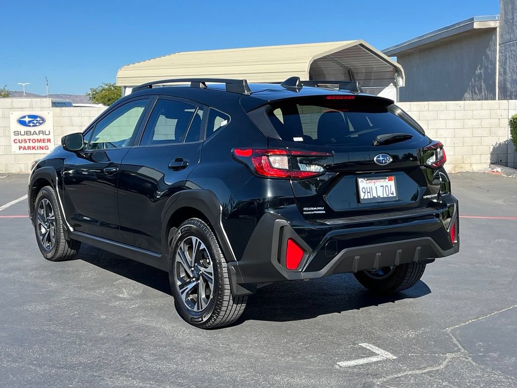 Used 2024 Subaru Crosstrek 2.0i Premium AWD/4WD image 3