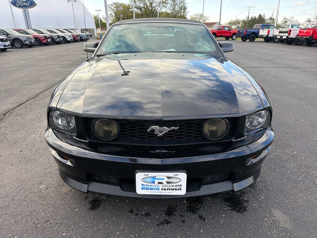 Used 2008 Ford Mustang GT RWD image 8