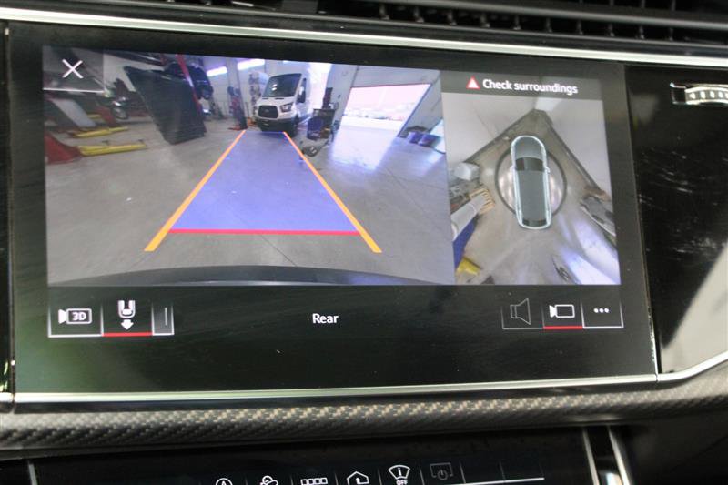 Used 2022 Audi RS Q8 w/ Carbon Optic Package image 28