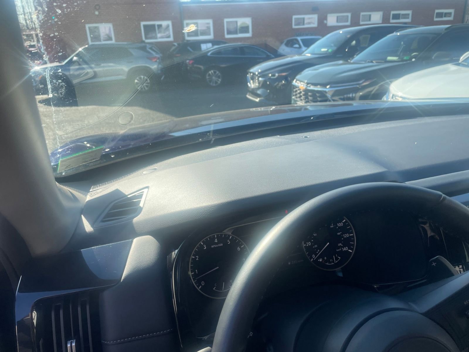 Used 2025 Nissan Pathfinder SV image 34