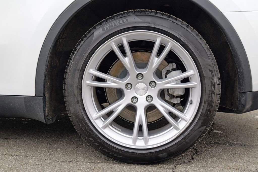 Used 2024 Tesla Model Y Long Range image 14