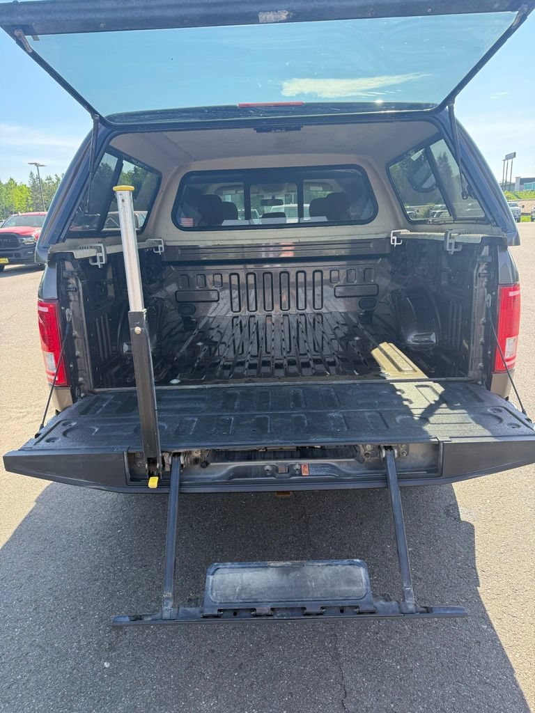 Used 2017 Ford F150 XLT w/ Equipment Group 302A Luxury AWD/4WD image 5