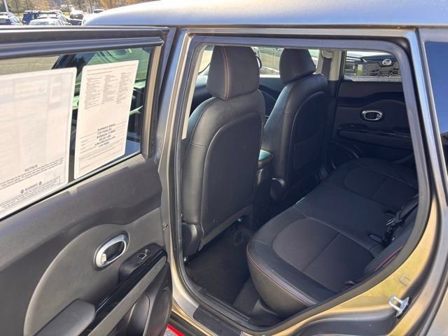 Used 2019 Kia Soul ! FWD image 15