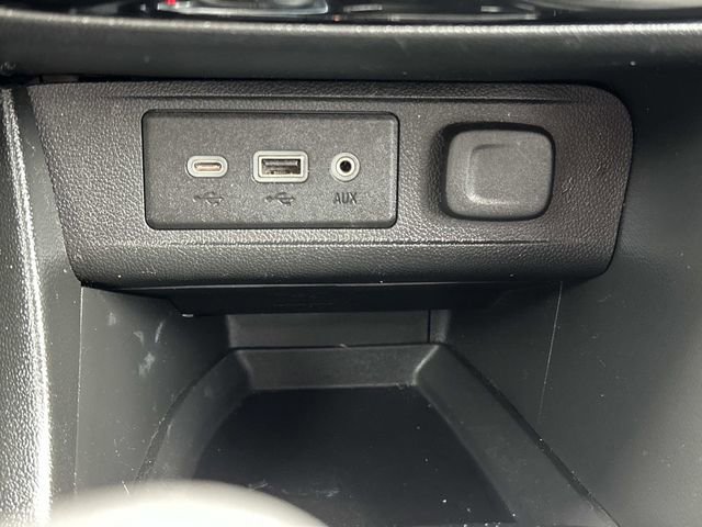 Used 2021 Buick Encore GX Select w/ Sport Touring Package FWD image 25