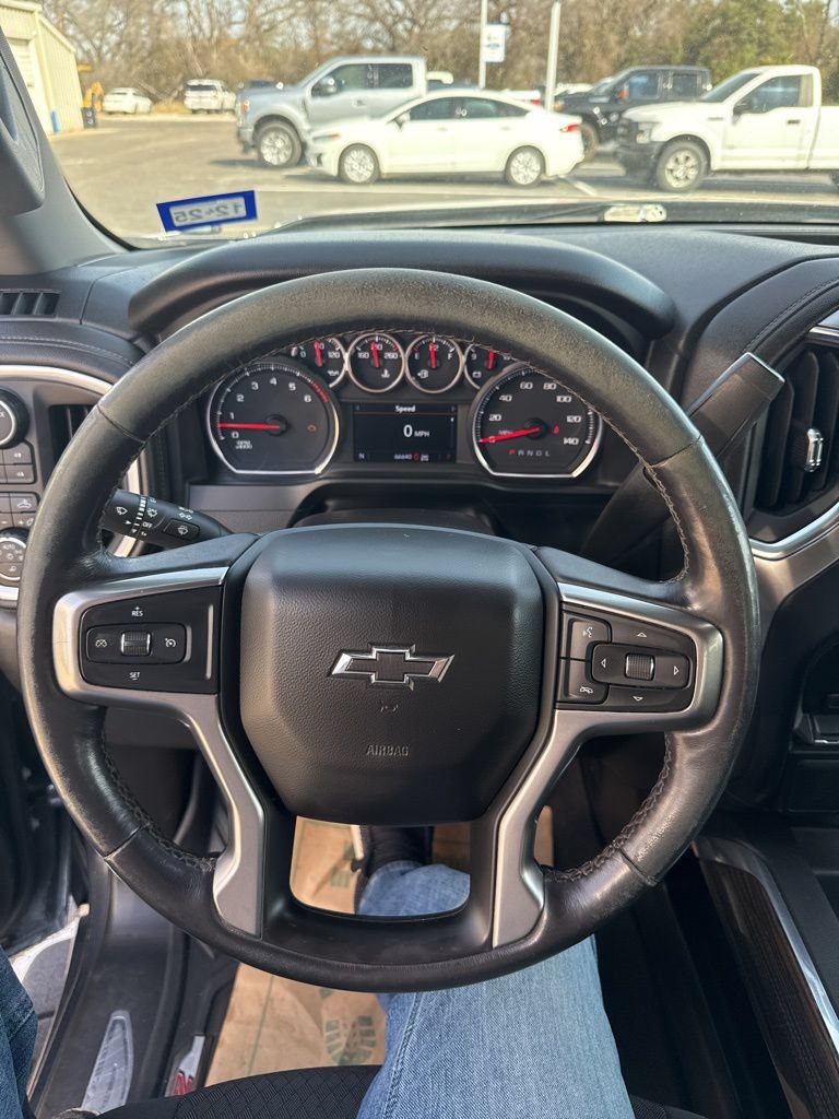 Used 2022 Chevrolet Silverado 1500 LT Trail Boss w/ Safety Package AWD/4WD image 11