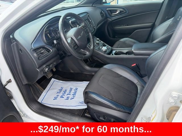 Used 2016 Chrysler 200 S w/ Comfort Group FWD image 7