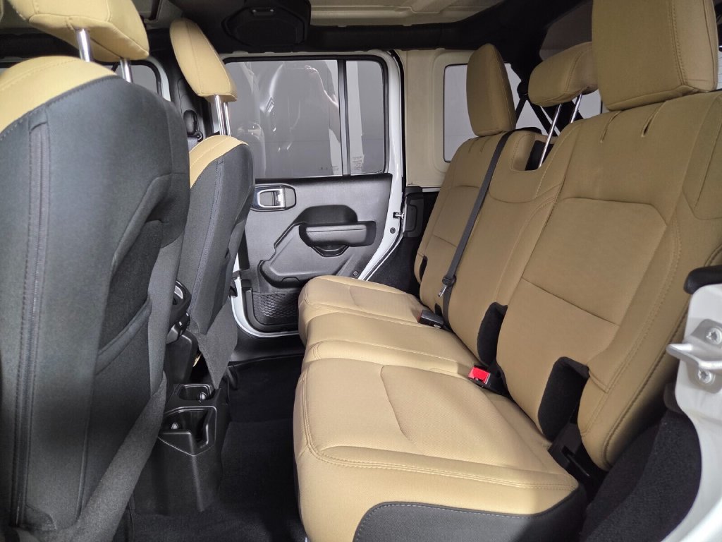 Used 2022 Jeep Wrangler Unlimited Sport AWD/4WD image 23