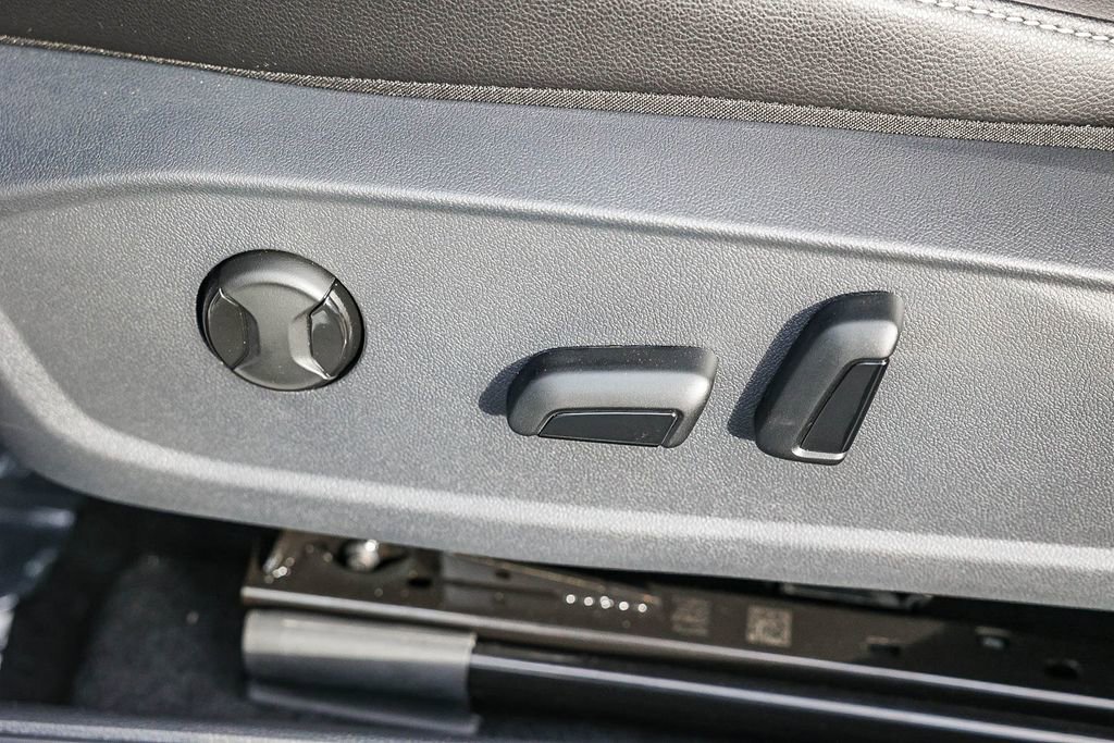 New 2026 Volkswagen Jetta SE image 34