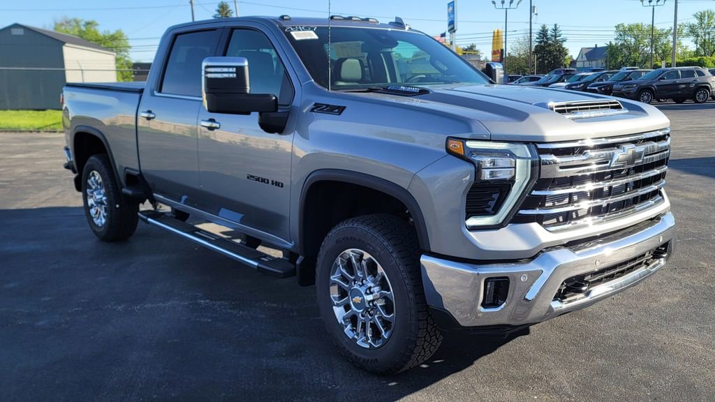 New 2026 Chevrolet Silverado 2500 LTZ w/ LTZ Convenience Package AWD/4WD image 2
