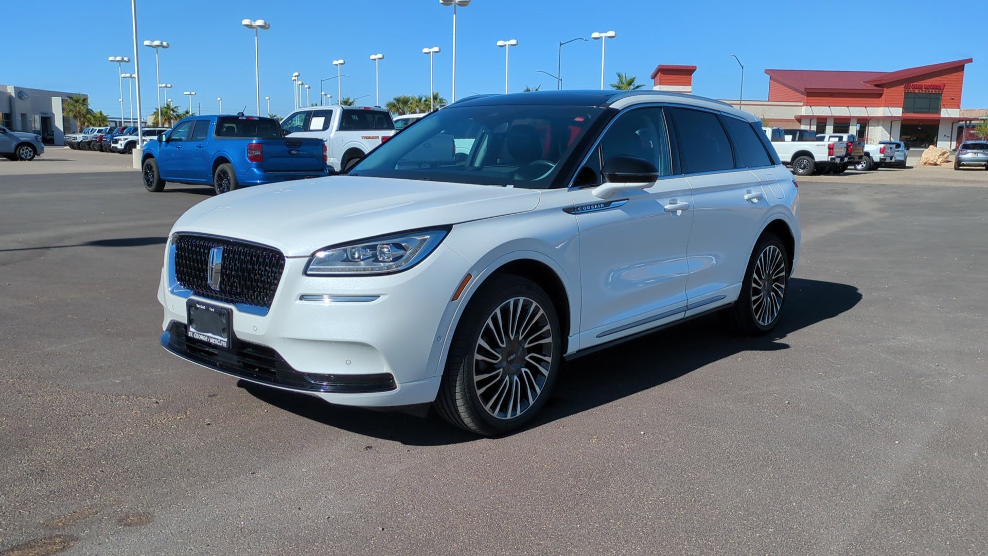 Used 2022 Lincoln Corsair Reserve w/ Equipment Group 201A AWD/4WD image 7