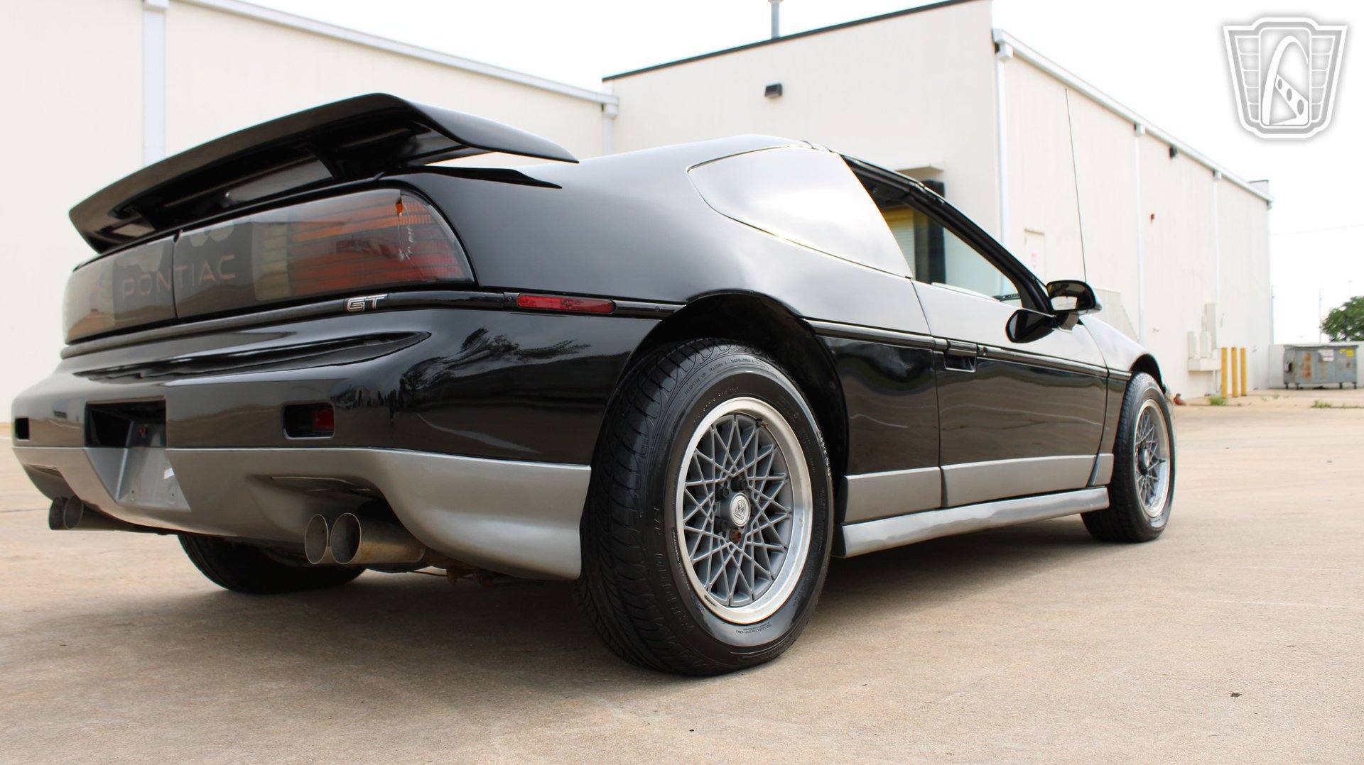 Used 1987 Pontiac Fiero GT RWD image 37