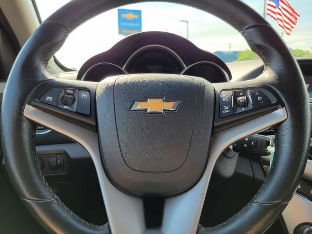 Used 2014 Chevrolet Cruze LT w/ Technology Package FWD image 11