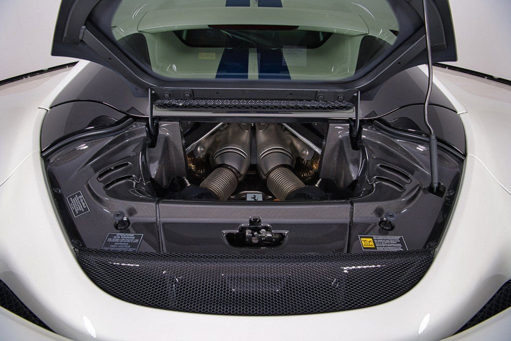 Used 2024 Ferrari 296 GTS image 39