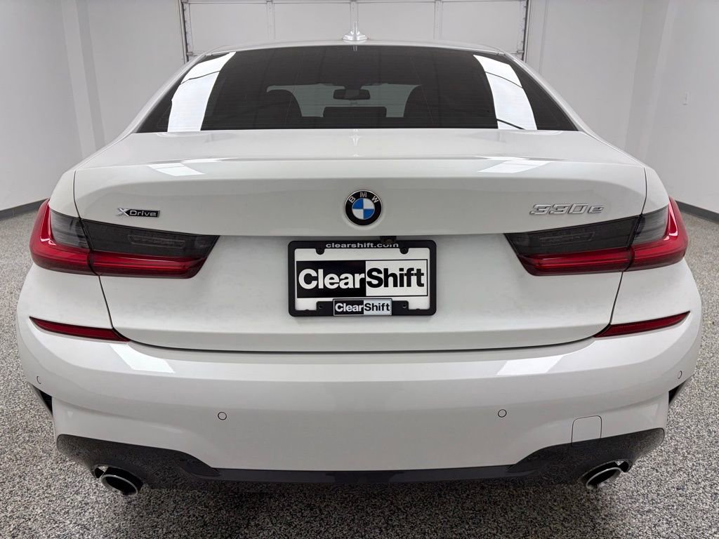 Used 2021 BMW 330e xDrive w/ Executive Package image 6