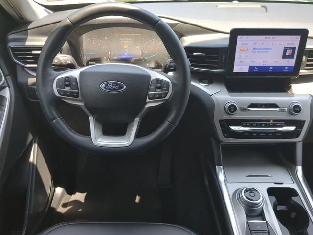 Used 2023 Ford Explorer XLT w/ Equipment Group 202A AWD/4WD image 15