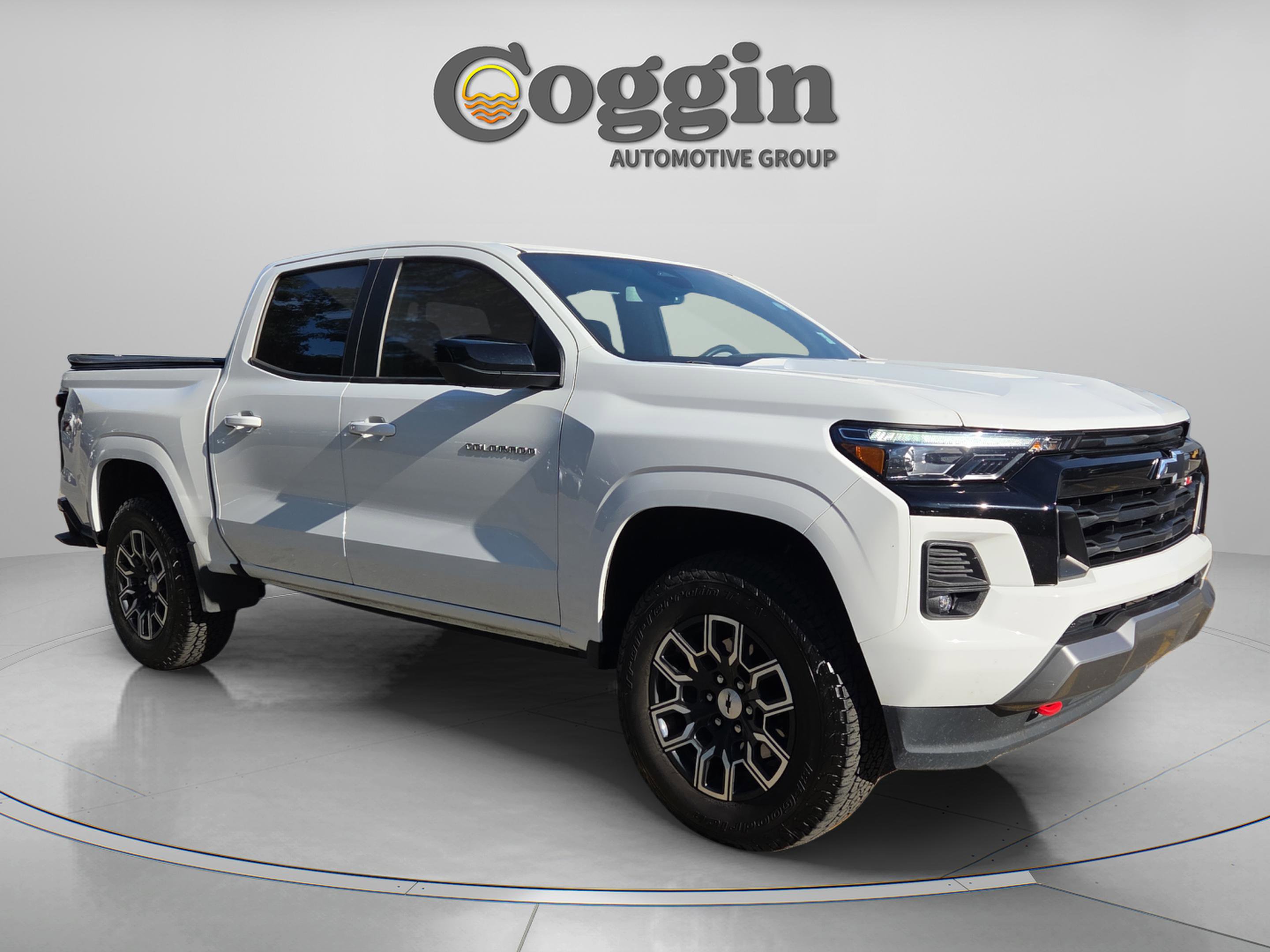 Used 2023 Chevrolet Colorado Z71 w/ Z71 Convenience Package 2 image 8