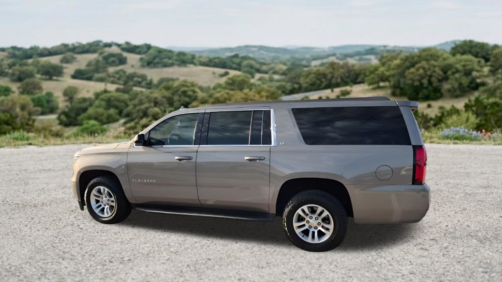 Used 2019 Chevrolet Suburban LT RWD image 7