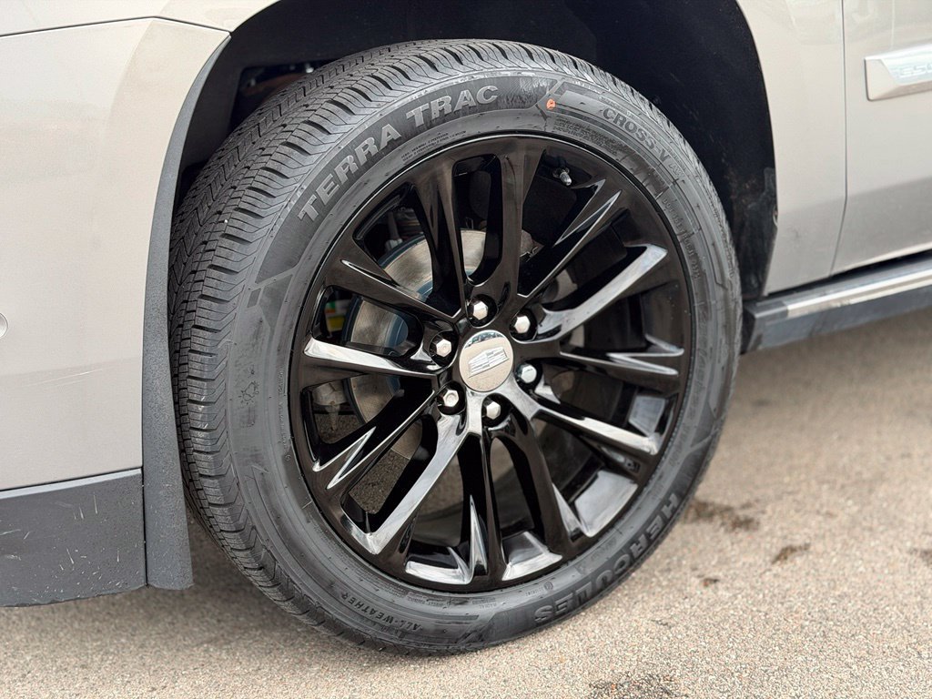 Used 2017 Cadillac Escalade Premium Luxury AWD/4WD image 27