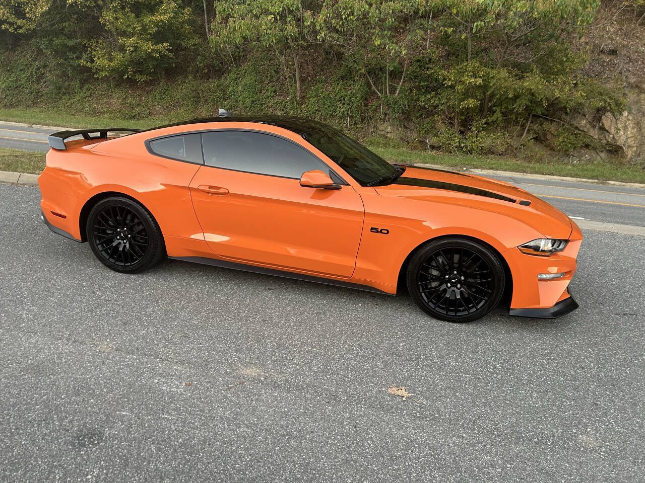 Used 2020 Ford Mustang GT w/ Black Accent Package RWD image 8