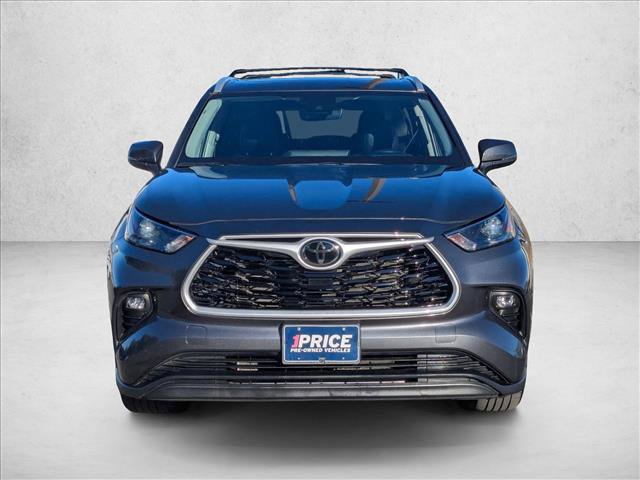 Used 2024 Toyota Highlander XLE video 2