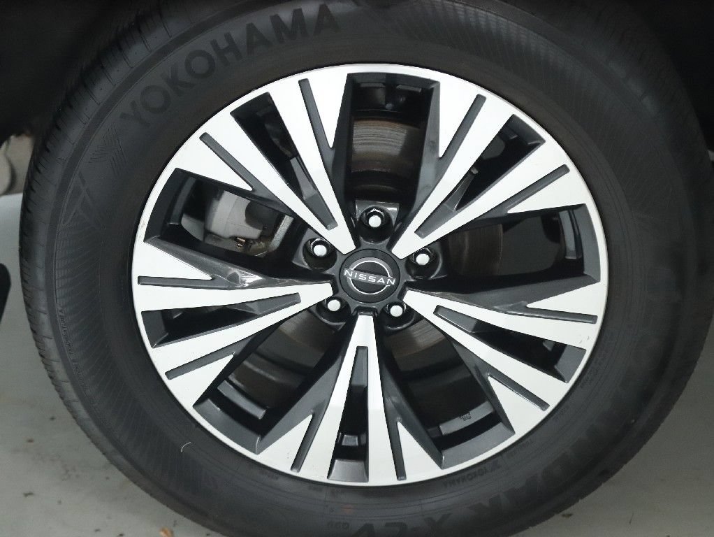 Certified 2023 Nissan Rogue SV AWD/4WD image 12