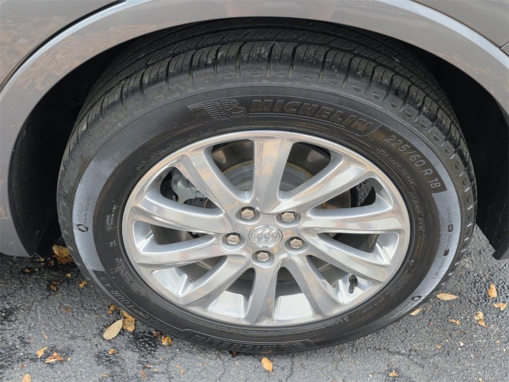 Used 2020 Buick Envision Essence image 35