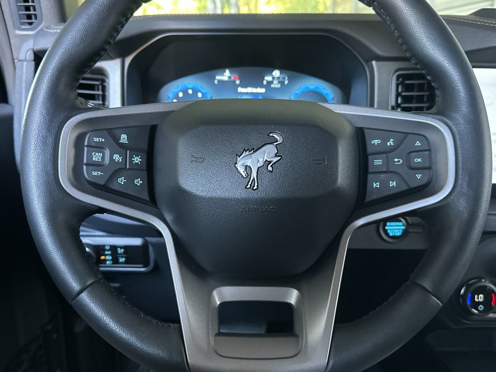 Used 2025 Ford Bronco Badlands AWD/4WD image 23