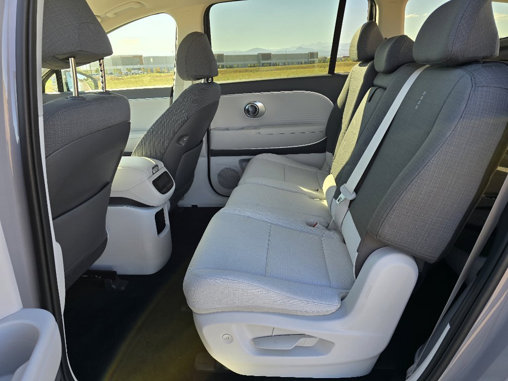 New 2026 Hyundai Ioniq 9 S image 13