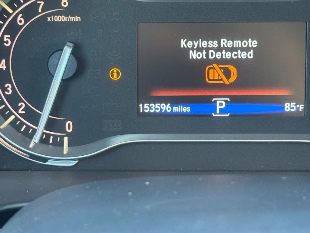 Used 2016 Honda Pilot Touring image 31