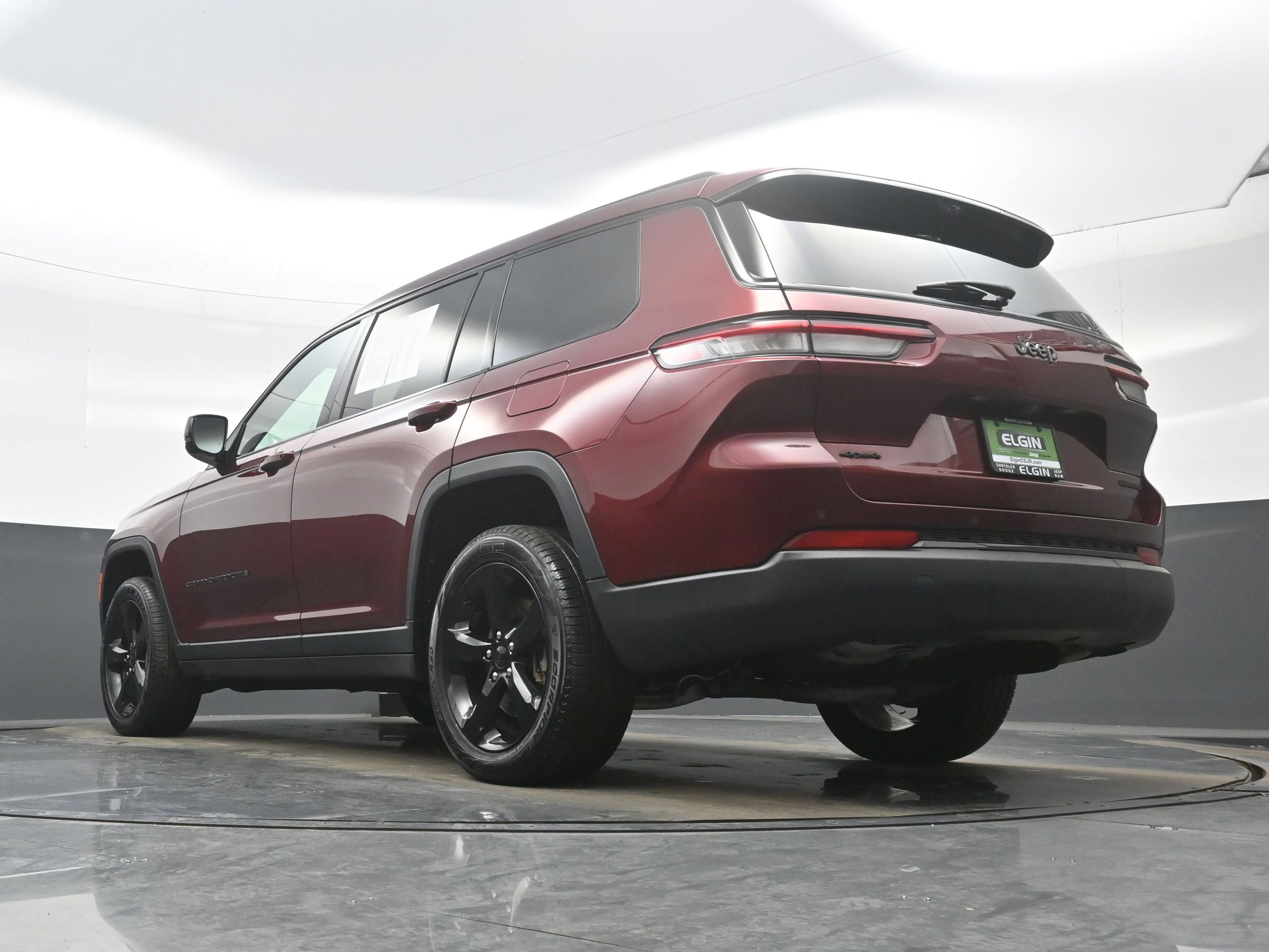 Used 2025 Jeep Grand Cherokee L Limited w/ Luxury Tech Group II image 29