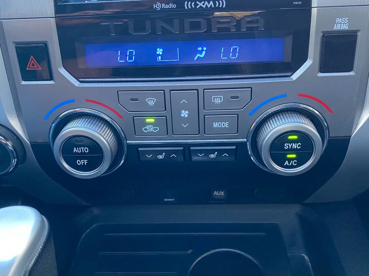 Used 2018 Toyota Tundra Limited w/ Limited Premium Package image 40