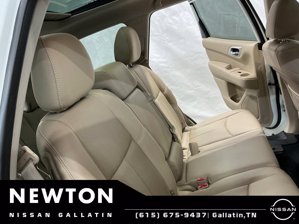 Used 2019 Nissan Pathfinder Platinum FWD image 22