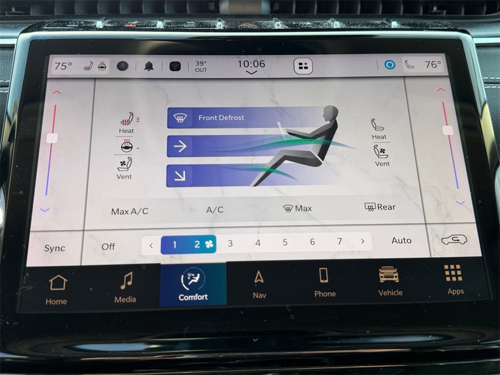 Certified 2024 Jeep Grand Cherokee Limited w/ Luxury Tech Group II image 18