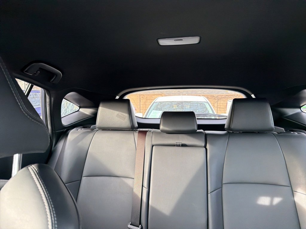 Used 2023 Toyota Venza XLE image 26