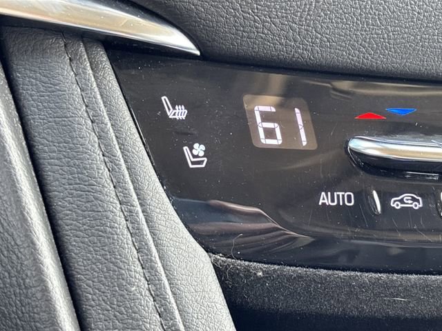 Used 2019 Cadillac XT5 Premium Luxury image 40