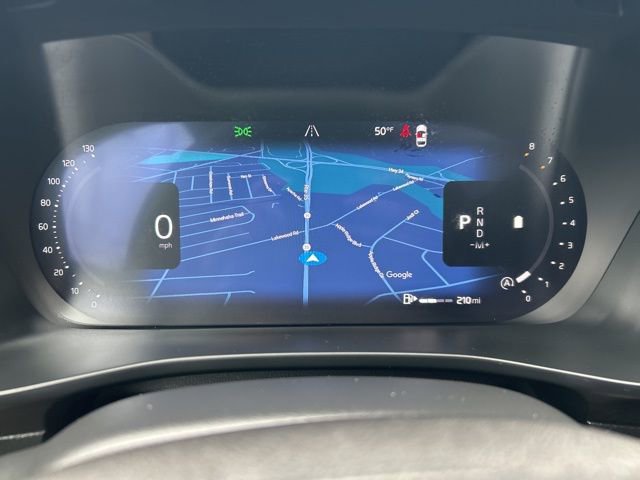 Certified 2025 Volvo XC40 B5 Plus AWD/4WD image 20