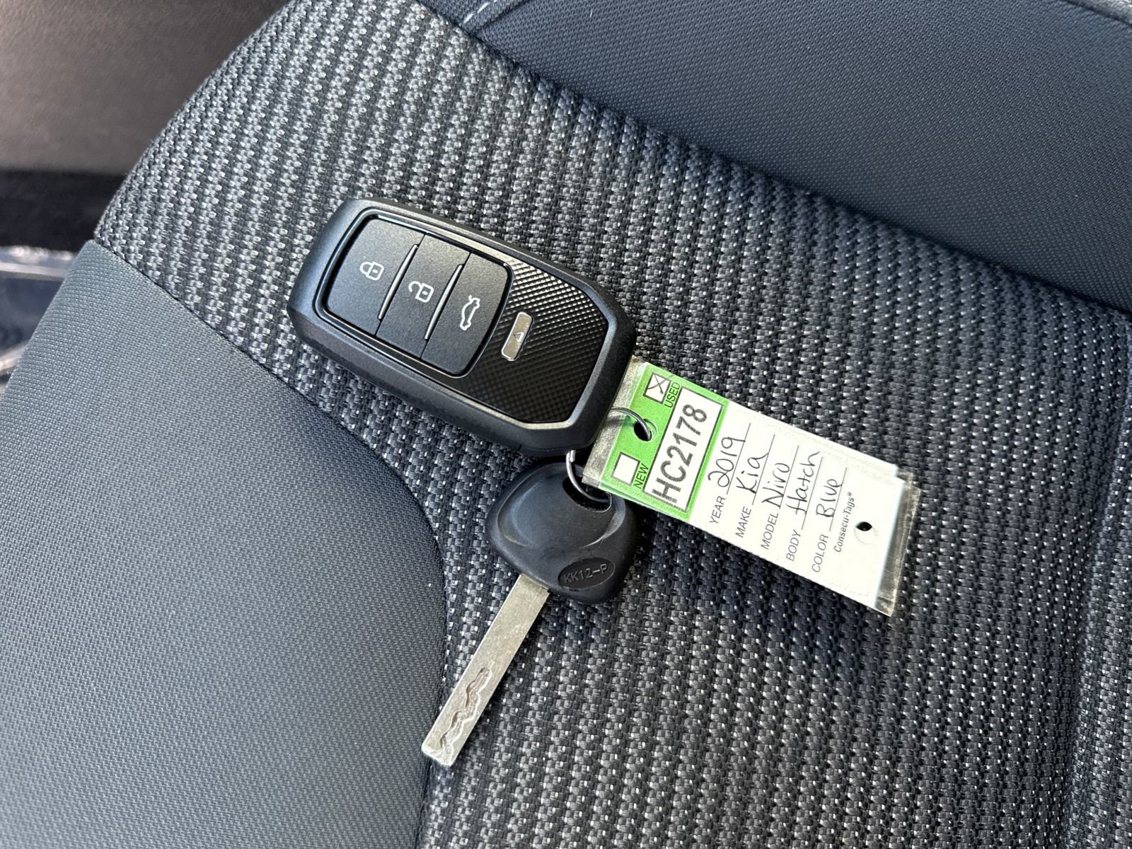 Used 2019 Kia Niro LX FWD image 26