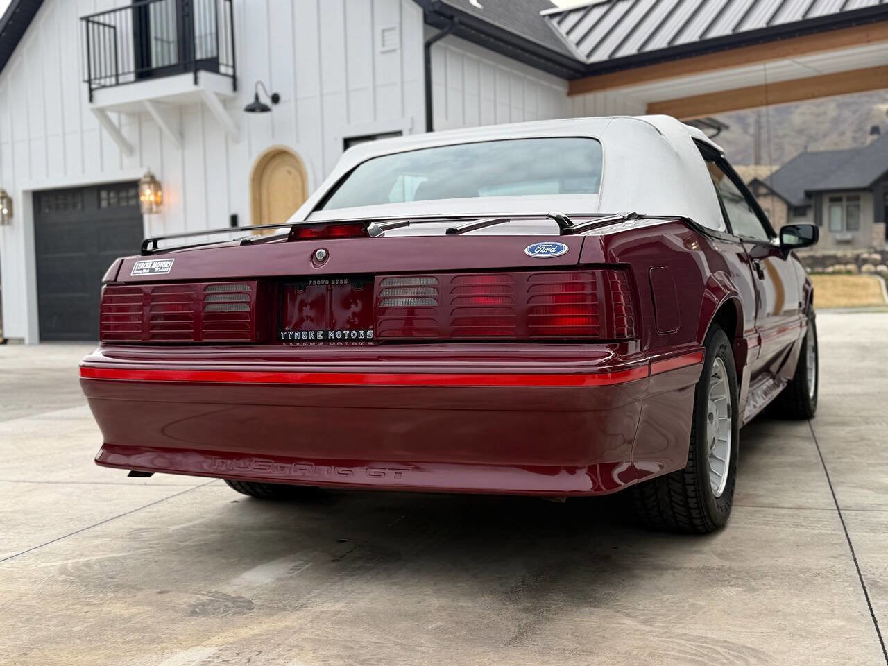 Used 1988 Ford Mustang GT image 14