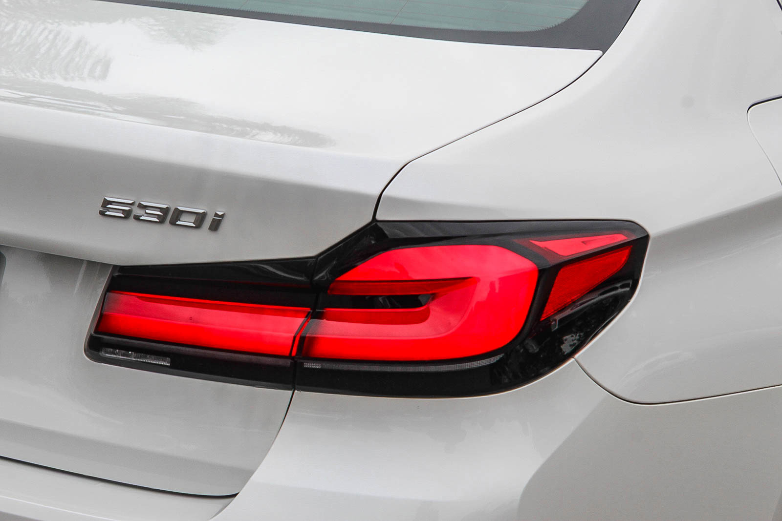 Certified 2023 BMW 530i w/ Premium Package image 7