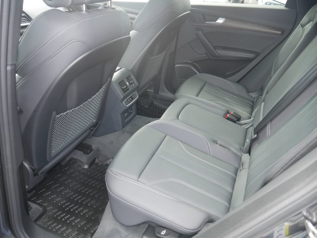 Certified 2023 Audi Q5 2.0T Premium Plus w/ Premium Plus Package AWD/4WD image 20