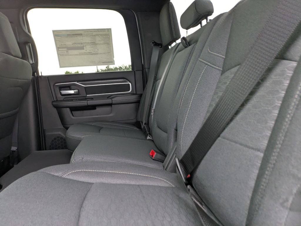 New 2026 RAM 2500 Big Horn AWD/4WD image 16
