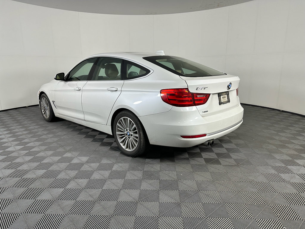 Used 2015 BMW 328i Gran Turismo xDrive image 5