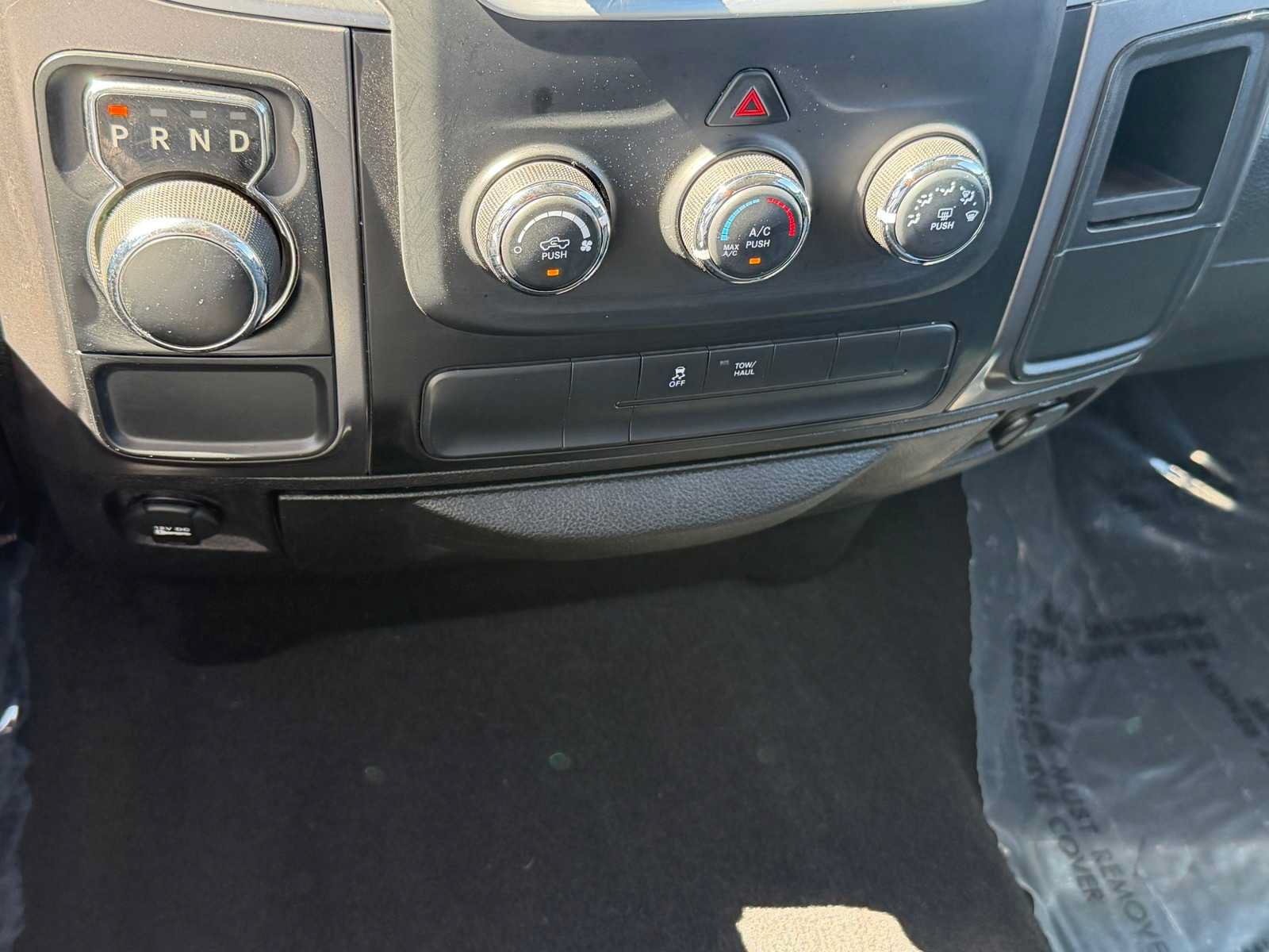 Used 2021 RAM 1500 Classic SLT RWD image 19