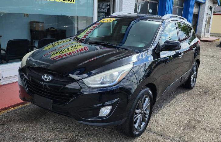 Used 2015 Hyundai Tucson SE AWD/4WD image 1