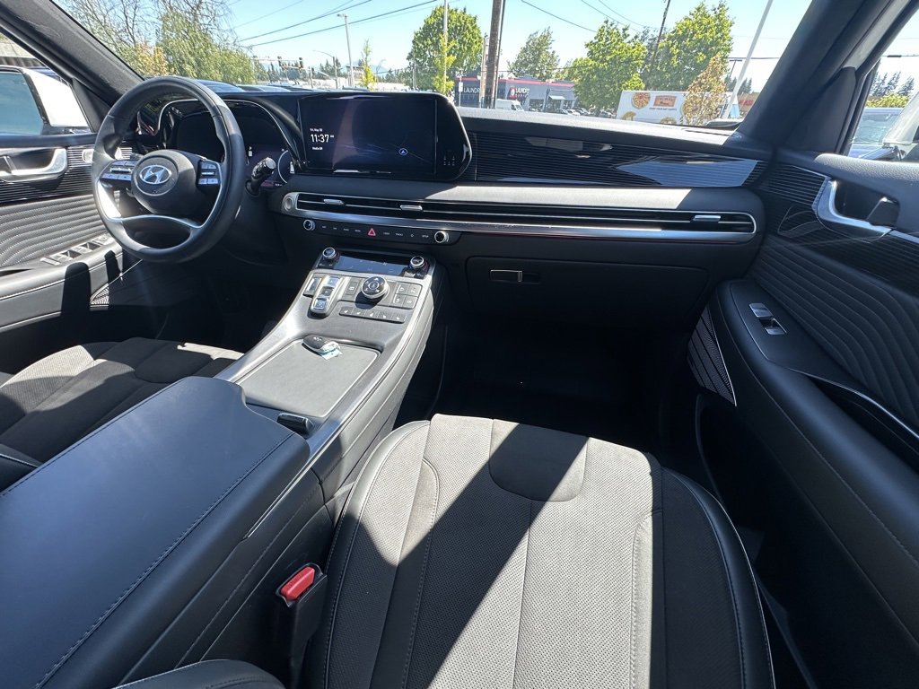 Certified 2025 Hyundai Palisade Calligraphy image 16