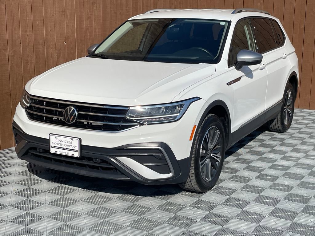 Used 2024 Volkswagen Tiguan Wolfsburg Edition image 5