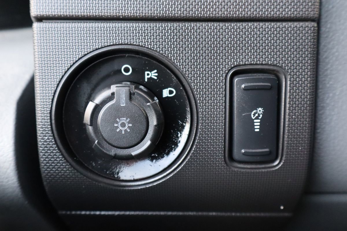 Used 2013 Ford F550 2WD Regular Cab Super Duty w/ Payload Upgrade Pkg image 20