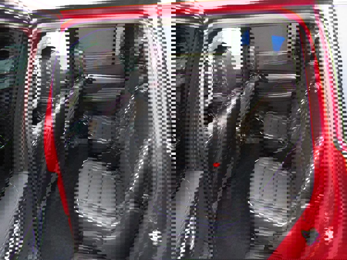 Used 2025 Buick Enclave Preferred image 6