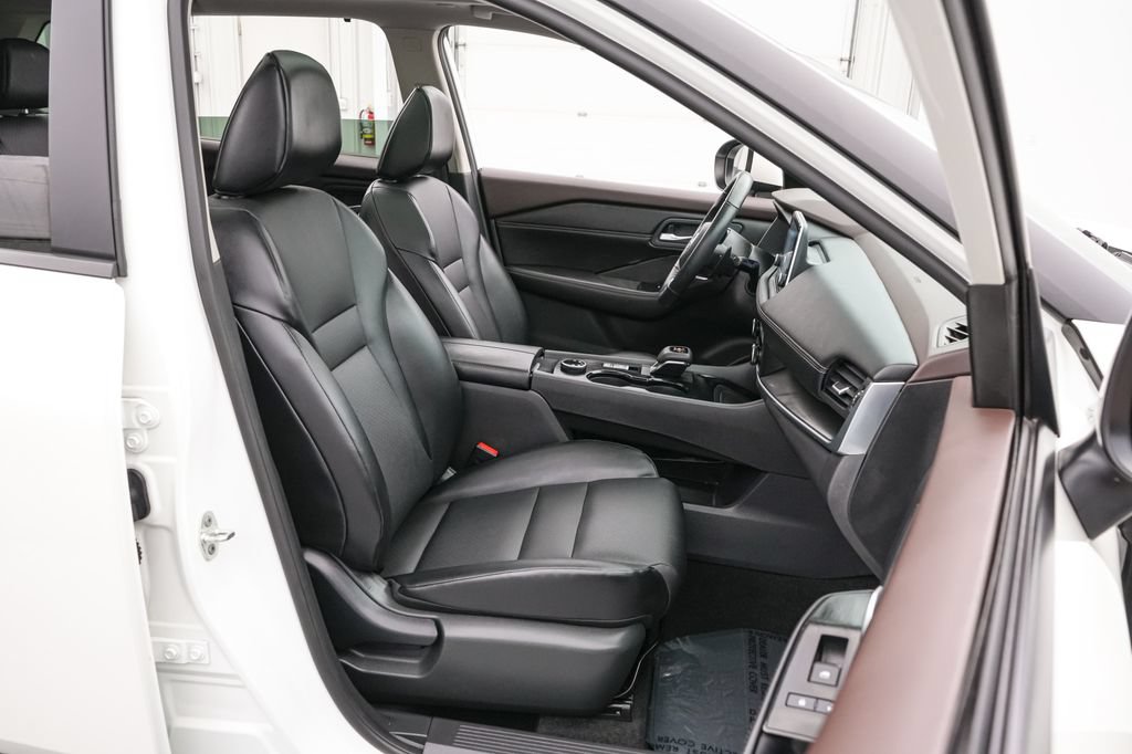 Used 2023 Nissan Rogue SV w/ SV Premium B Package AWD/4WD image 21